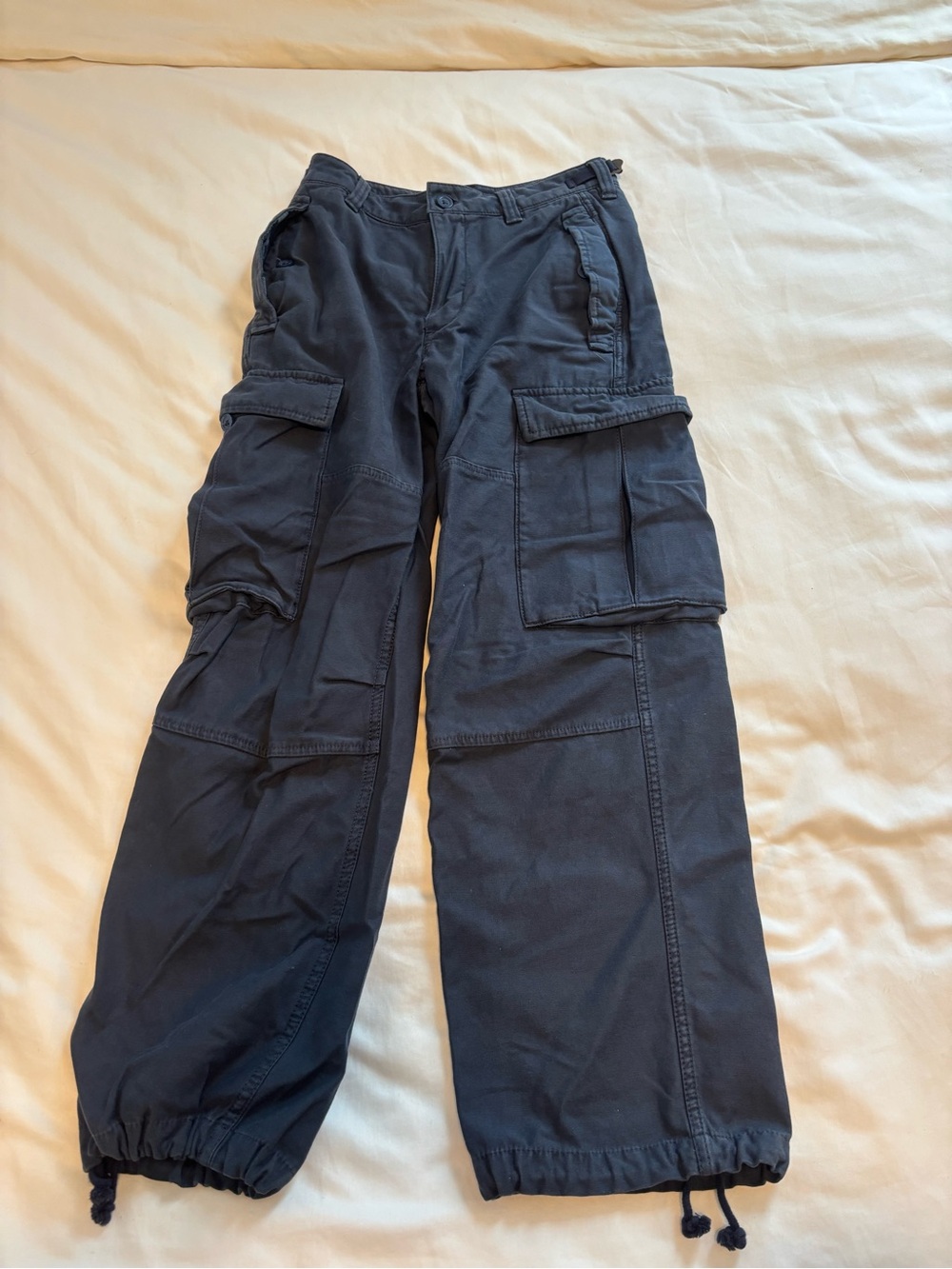 Aritzia TNA Navy Cargo Pants with Drawstring Ankles